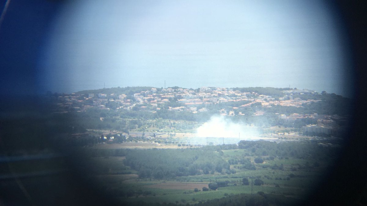 Primer ensurt a #roquetes #spribes 
prudència amb els petards.
<a href="/santperederibes/">Sant Pere de Ribes</a> <a href="/sfadfcat/">SFADF</a> <a href="/federacioADF_PG/">Federació ADF_PG</a> <a href="/lecoderibes/">L’Eco de Ribes</a> @LaFonaBlog