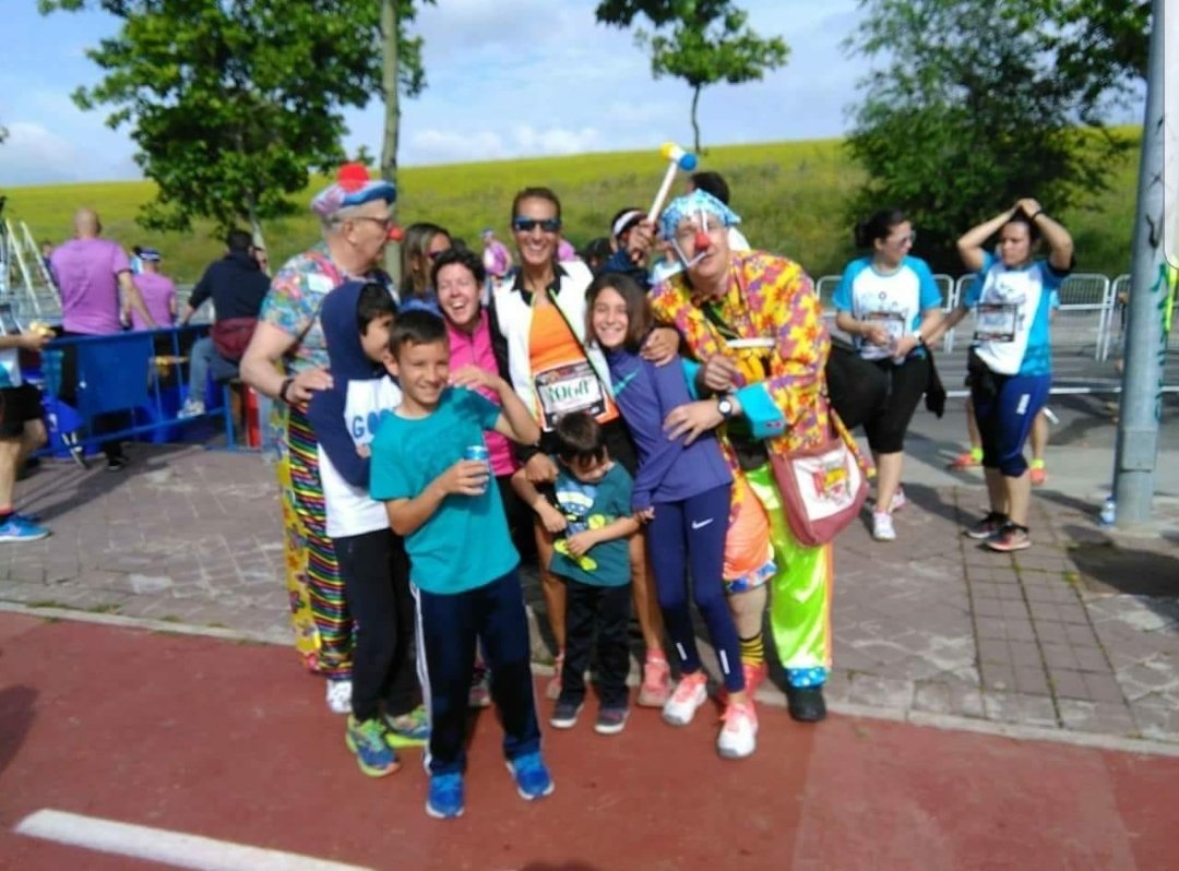 10KCorreCaminos's tweet photo. (1) CONCURSO "Vuestras Fotos"
Ya hemos seleccionado las cinco que más representan la VII edición de la CorreCaminos. 
Bases:
* Plazo del 23 de junio al viernes 29 de junio.
* Ganará la foto con más "me gusta" 
* Premio una comida para dos personas en El Clavel Bar-restaurante https://t.co/3TiNBSZZnd