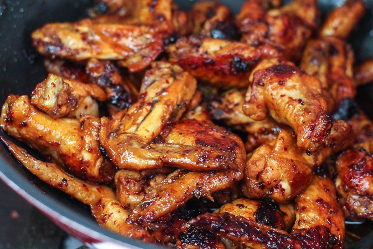 NottmStrEAT's tweet photo. Having lunch in Nottingham? Come on down to #NottinghamStrEAT on smithy row. We have something for everyone, from #DuckFatRoasties to Hot &amp; Spicy Chicken! Maybe even treat yourself to a Brownie for that needed sugar rush! #Nottingham #StreetFood #NottsVIP https://t.co/CQKjbq9dPB