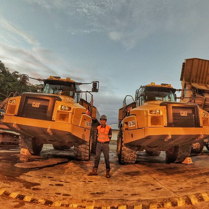 DrillNoble's tweet photo. back to reality. work n roll at mining site !!

visit https://t.co/F9sqtaFS9G today 

#mining #miners #peru #Australia #drillers #drill #drills #drillteam #goldfield #goldmine #goldenretriever #goldmining #goldmines #gold #ferrousmetals #nonferrous #metal #metalrecycling #metal https://t.co/GLopL2ohc8