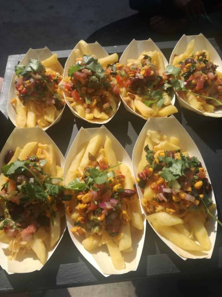 sabiocomms's tweet photo. Start your weekend with that nca flava! Join us today at Chaf Pozi for FREE Garlic and Parmesan Skinny Fries, SA Kota and Potato Chips served Nacho style! With great entertainment and prizes galore, there’s no other place you’d want to spend your Saturday! #MakeItYours" https://t.co/JfveA7Qj4l
