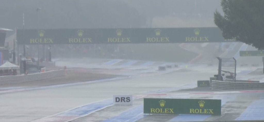 F1Instant's tweet image. ⛈ Ross Brawn: "Our latest forecast shows a thunder storm in the middle of qualifying!" 😱

#F1 #FrenchGP 🇫🇷