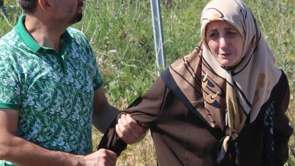 hurriyet com tr sur twitter yasli cift yan yana yuruyordu bir anda olanlar herkesi dehsete dusurdu https t co tojqfoxaib