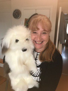 TISUK_'s tweet image. Presenting Julie from our Cardiff delegation of the TIS army and Shelley her &apos;right arm&apos; in affect attunement. #weneedanarmy #puppetpower #betheone #traumainfomed @cfpsHT