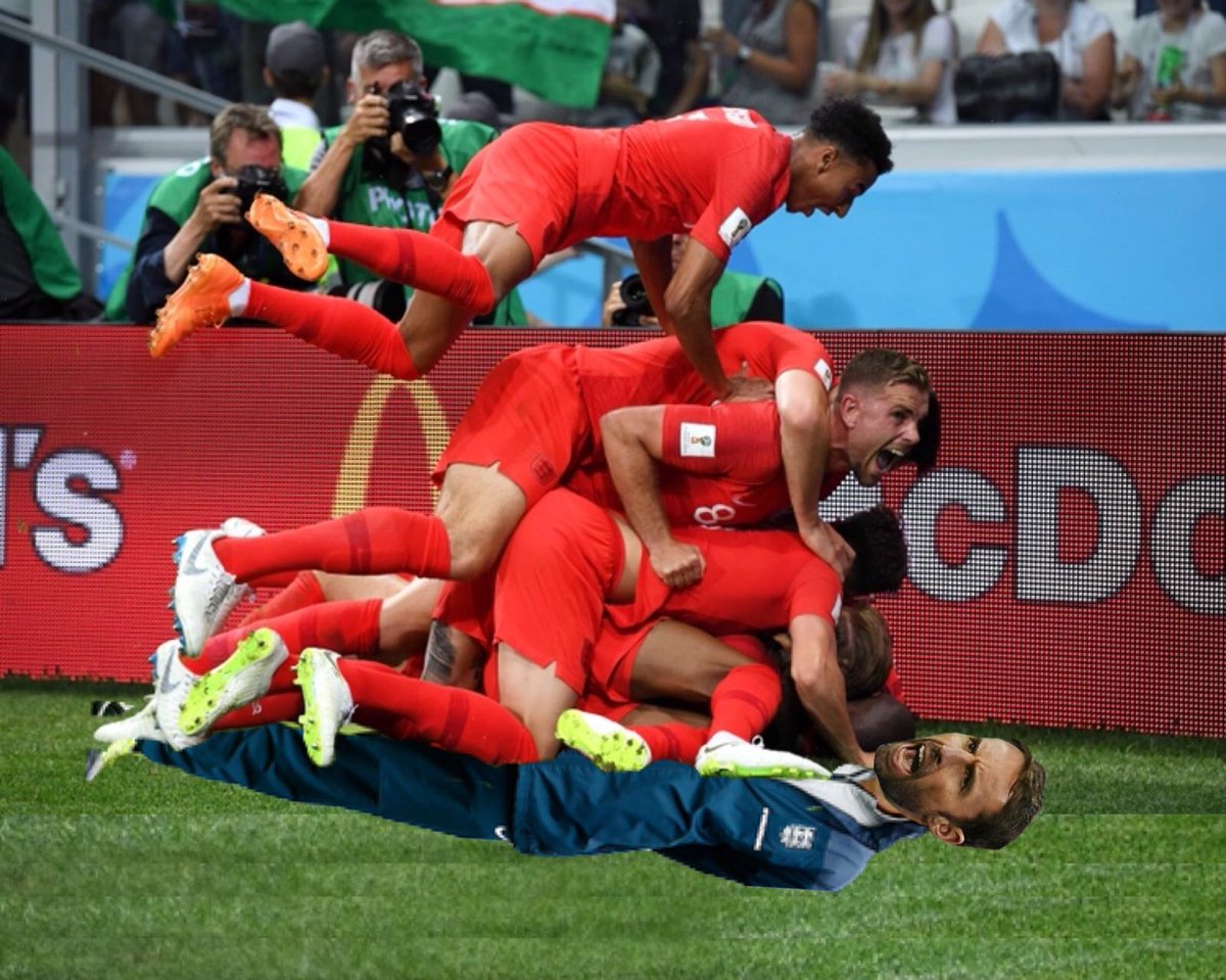 SMignolet's tweet photo. SouthGATE: what really happened #DailySimon #WorldCup https://t.co/YpnBQGZYBG