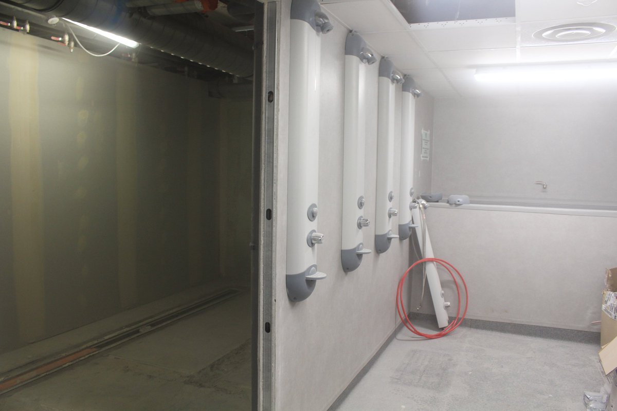 SectionPaloise's tweet photo. 🛠 Les vestiaires du Centre @MacronSports d'entraînement profitent de l'intersaison pour se refaire une beauté !

Réagencement des vestiaires, nouvelles douches, installation de bassins de récupération... de nombreuses améliorations pour des conditions de travail optimales ! https://t.co/kQMdZEfn7a