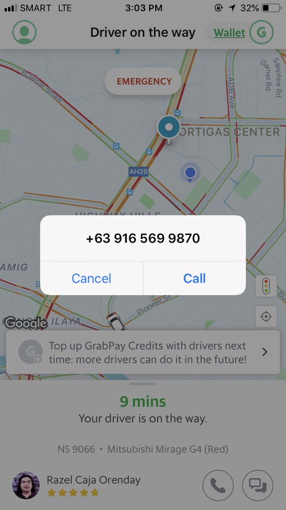 DizzyMizChrissy's tweet photo. @grabph i even sent him an sms after i noticed that he wasnt moving in the map for more than 10mins already. No advise whatsoever that he cant pick us up until which he cancelled the booking. Walng modo tong driver ninyo. https://t.co/WHn2BVlwad