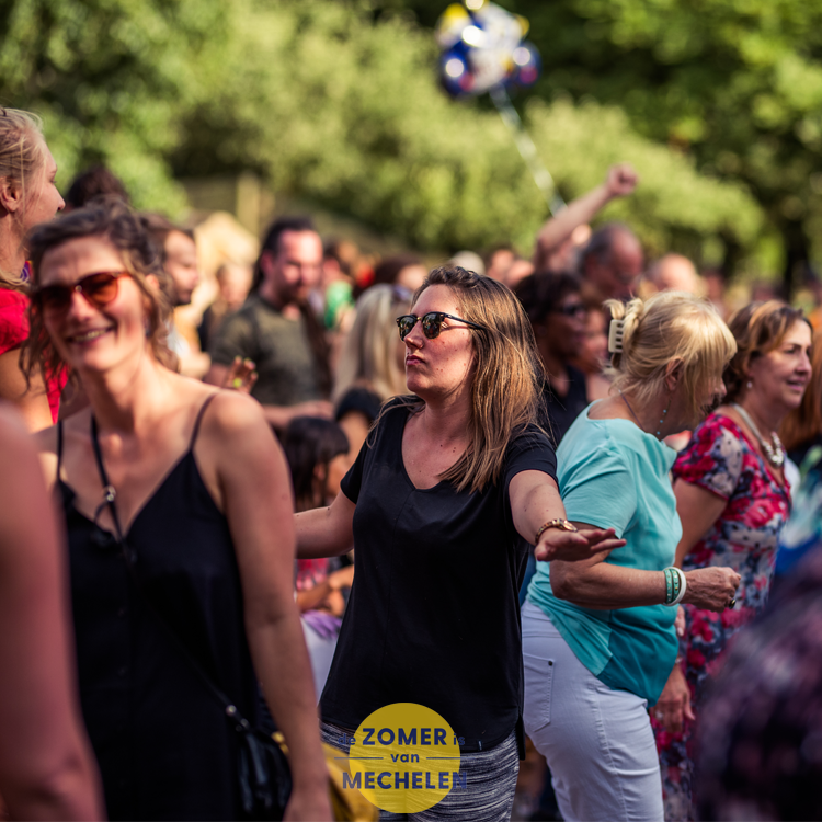 Ottertrotter festival gaat straks van start! Twee dagen genieten van goede muziek, lekkere cocktails, dansworkshops, workshops rond duurzaamheid én lekker eten... Waar en wanneer? 23 en 24 juni in Tivolipark, Mechelen. Straks vanaf 16u en morgen vanaf 12u. TOT DAN! #dzivm