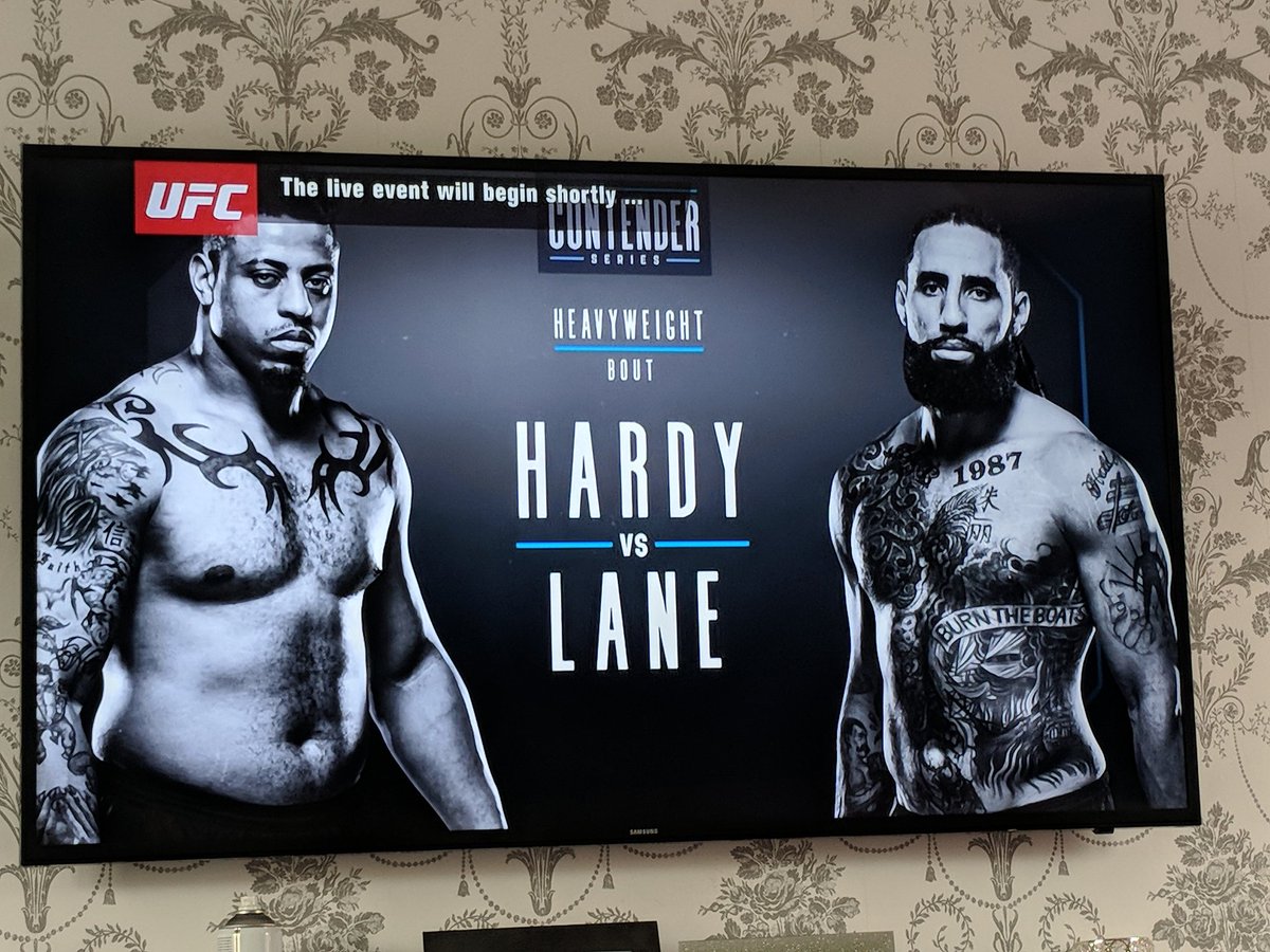 Newsome_MMA's tweet photo. Nearly time!! Let's gooo #UFCSingapore https://t.co/FvYkZIiSb5