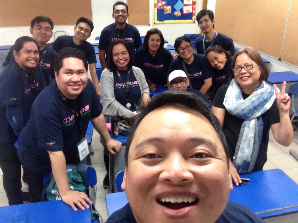 pongtsong's tweet photo. Teaching our PsorCoach team about communication and leadership. See you next month!

#PatientJourney
#PsoriasisAdvocacy
#PsorWarrior
#PsorPhil 
#PsorCoach 
#SomeoneYouKnow
#PsoWhat
#Psoriasis https://t.co/85DvRTmpUE