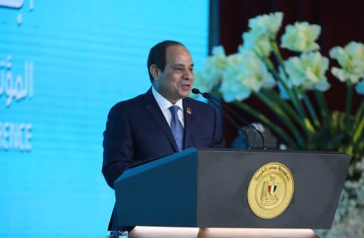 Gehad30598's tweet photo. _ولما يمشي السيسي مين اللى هيرسم الضحكة عل�� وجوهنا ! 🤔
#ارحل_يا_سيسي https://t.co/8r6MObiaha