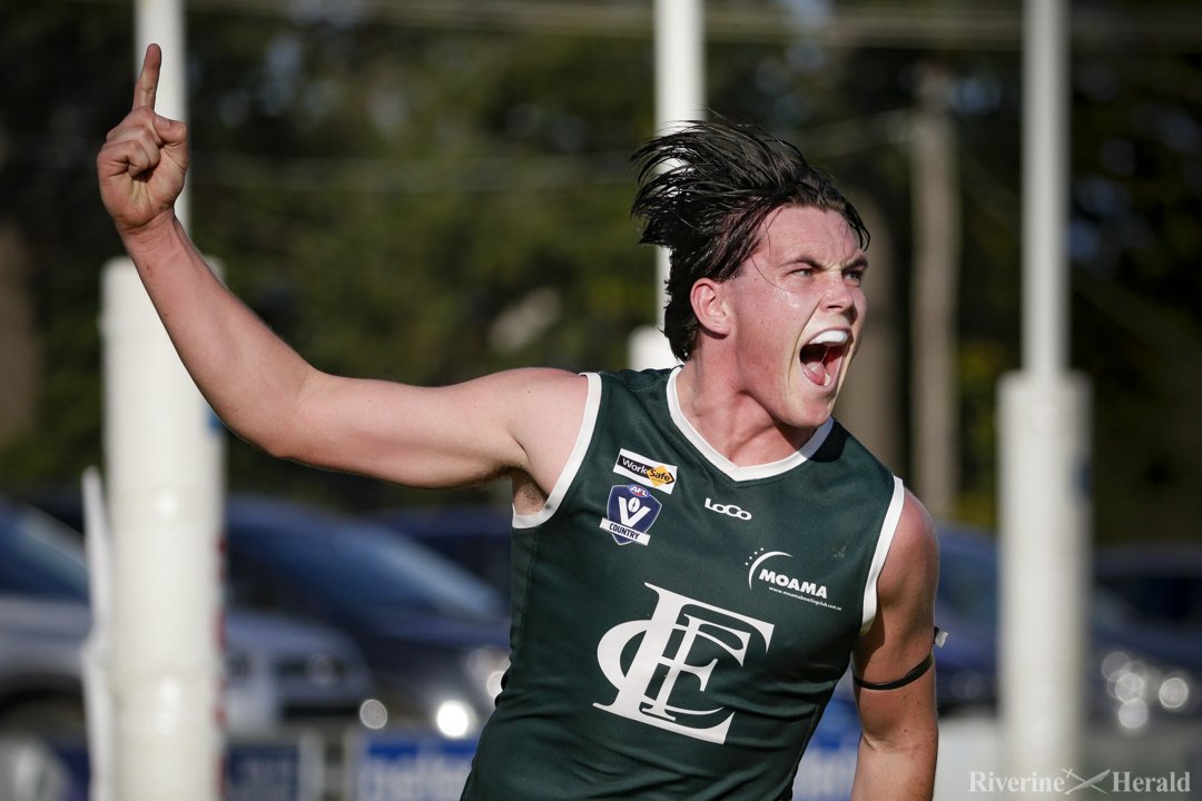 riv_snappers's tweet photo. Pics from a big day out for @Echucafnc against @Mansfieldfnc. 📸 Luke Hemer.

@RivSport @RiverineHerald @GVLeague @AFL_GM https://t.co/p649Wy47PB