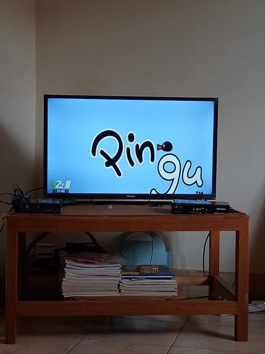 AnitaKomukama's tweet image. My "take it very easy" Saturday just been made.... If only I could get off sosso media #Pingu #TakingItEasy