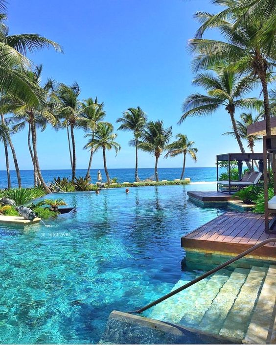 soniacolpo's tweet photo. @DerickPauls @Keith1Chill @MARYANCURBELO @poupouch48 @jbboats @JAIMON777 @Lizbethfeelings @MrSmiith_ @mrtom101 @zepiron @candysandra78 @SimonaAnvar @GucciGuccin @cabrerasm6 @NajdeckiArtur @seasolshades @arasaucedo24 @ManfredSShah @Joee_Blackkk @BrendaFlournoy1 @se_ablue @SurfersRoom @MagdaMeghy @AnnaCAAlves17 @DonnaFins @BeacheyGirl @Chefpaul72 @hawaiibobb @klem7165 @peac4love @henrirouen
💦💦💦💦💦💦💦💦💦💦💦💦💦💦💦💦
#ThankYouSoMuch dear Derick #haveAbeautiful #Awersome #WeekEnd
#ThankYouAlways to Manfred #MakeItGreat everyone https://t.co/gp36pQ3cRj