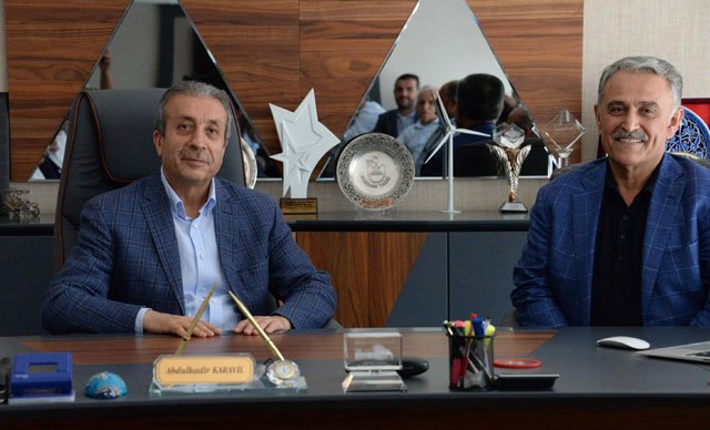 AK Partili Eker: PKK, bölgeye yatırımı engelliyor
dha.com.tr/r/1586321