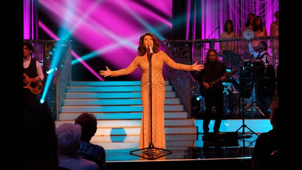 TheJaneMcDonald's tweet image. Series Two of Jane McDonald And Friends starting soon!! Episode one - Friday 6th July, 9pm, @channel5_tv  #JaneMcDonaldAndFriends