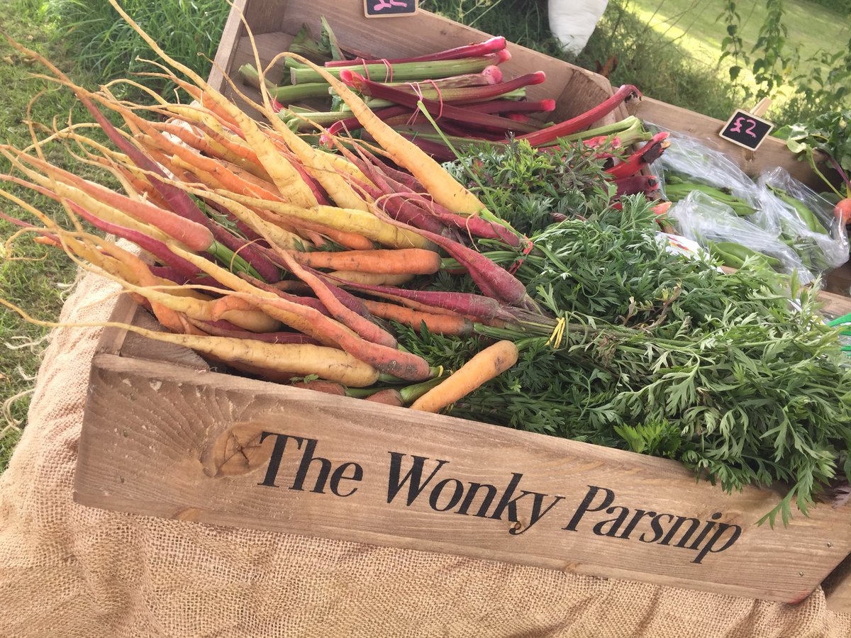 TheWonkyParsnip's tweet image. Find us and some honesty beautiful stalls @MidSummerTithe !!! Really worth a trip!!!