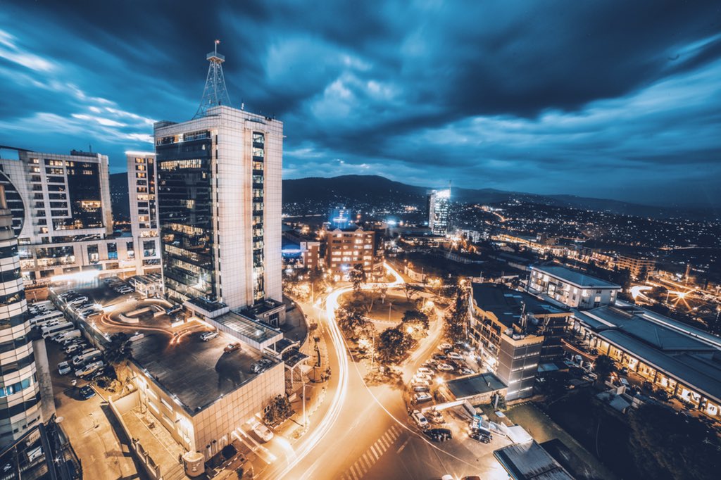 franckax's tweet photo. My last Friday shot ,
#Happy Saturday My City #my250
#axshoot #Rwot #kigali #kigalinight https://t.co/mOKnK4ZVDb
