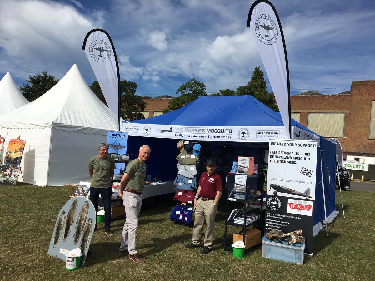 PeoplesMosquito's tweet photo. Bicester FlyWheel this weekend - looking like cracking weather with sports cars and some cracking aircraft in attendance! Raising funds for your Mosquito #UKMossieToFly https://t.co/dNv9FrKIQk