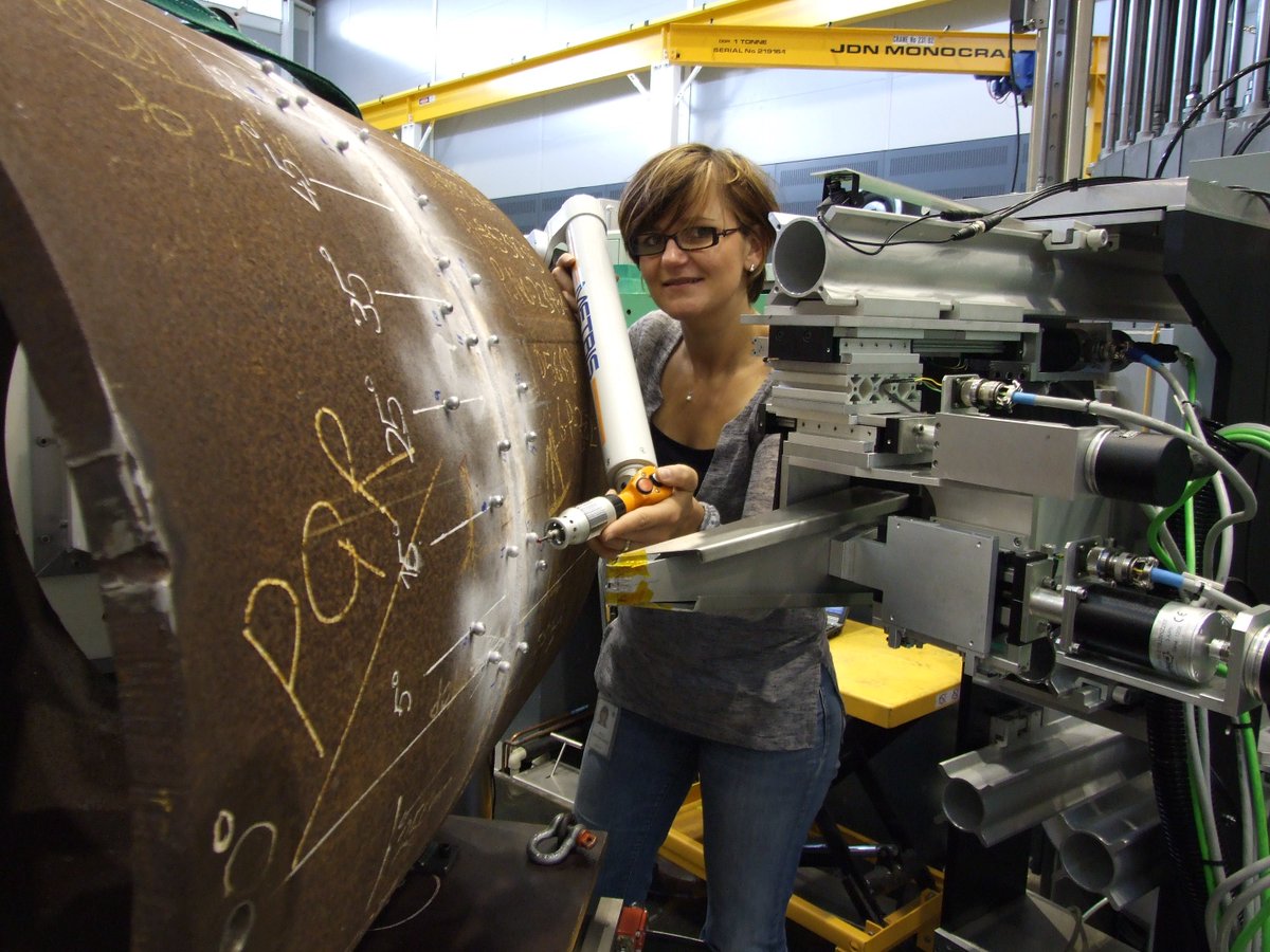 AnnaParadowska1's tweet photo. #INWED18 I agree with Mark Twain: “Find a job you enjoy doing, and you will never have to work a day in your life”. To girls that want to pursue #STEM! If you want carrier that will take you places &amp; allow you to work on cool projects-#engineering is the way to go! #raisingthebar https://t.co/2b7e3uE1uh