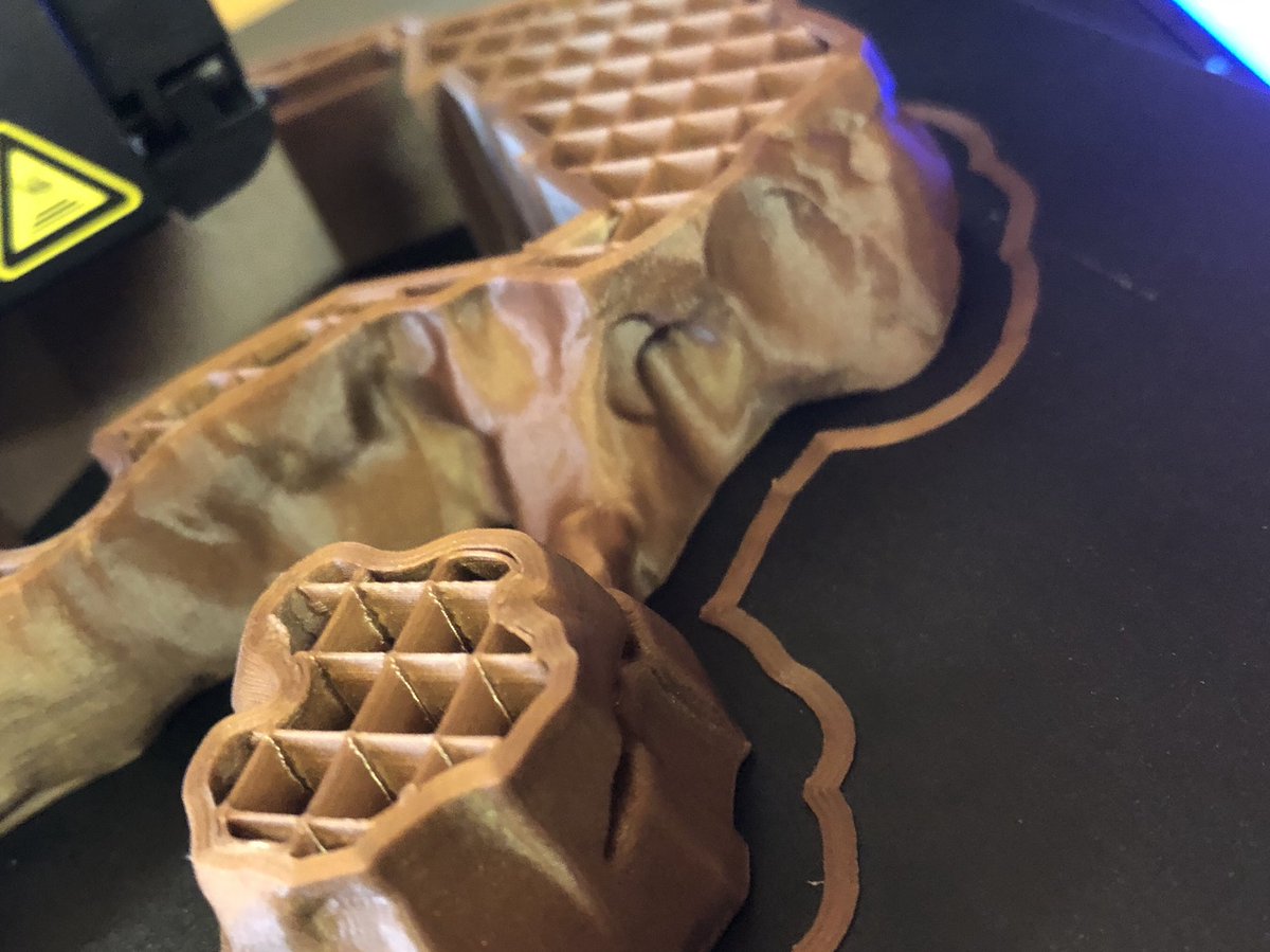 FilamentFrenzy's tweet image. #PrintInprogress 😃 Fortress of the crescent from @Cults3D printing on my @Creality3D Ender 3 using @SpannerHands3D copper coloured PLA 😍 Sliced with @Simplify3D all assisted by @BuildTak sheet 😃