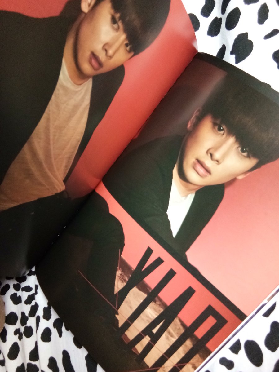 sunriseXIAO_'s tweet photo. @UP10TION my happiness has arrived today❤ #up10tion #spotlight silver vers #hwanxiao pc #summergo fan 😍 https://t.co/MwuBTsORBK