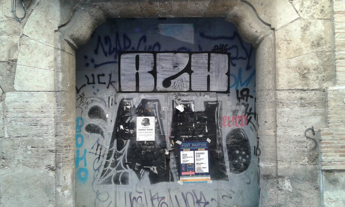 TriadicMario's tweet image. I used to dance in this gothic palace.