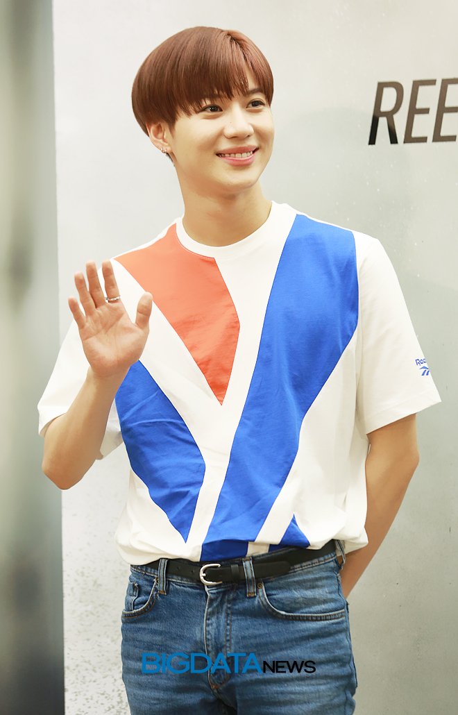 tæerne afgår Supplement The Seoul Story on Twitter: "📸 SHINee Taemin at an event held by Reebok  Classic today @SHINee https://t.co/BN2Ky6Pp8i" / Twitter