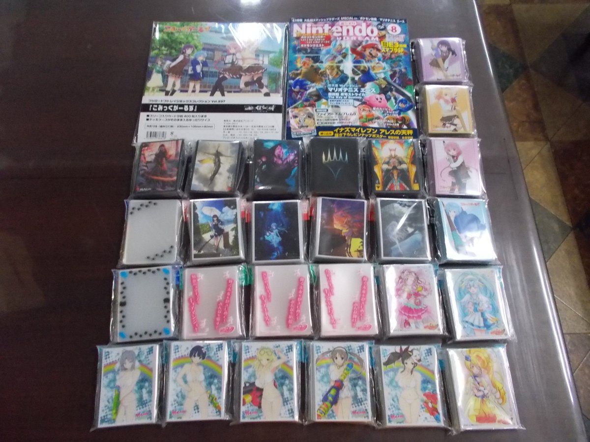 遊楽舎 姫路花田店 公式 در توییتر 新商品入荷情報 キャラスリーブ ストレージ 書籍 写真左側のスリーブ は標準 ヴァイス デュエマなど サイズ 右側はミニ 遊戯王 バトスピなど サイズとなっております