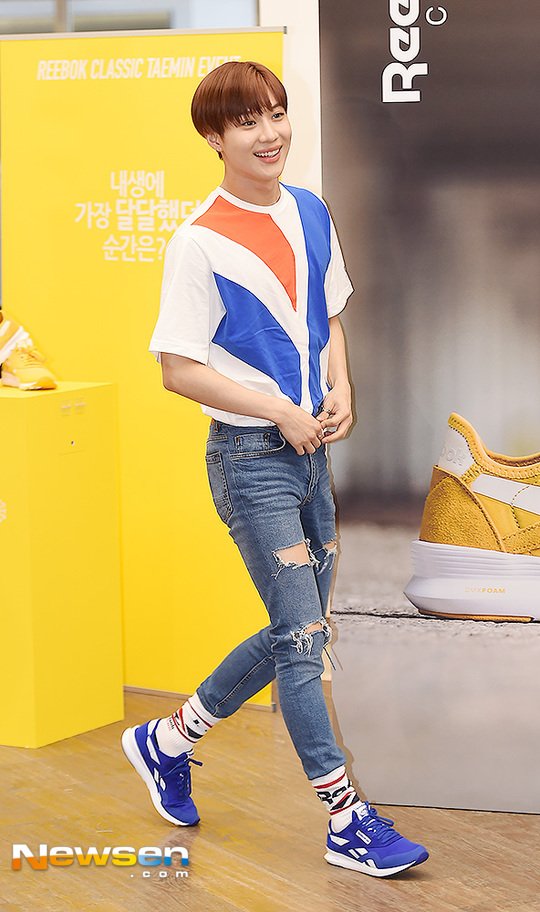 tæerne afgår Supplement The Seoul Story on Twitter: "📸 SHINee Taemin at an event held by Reebok  Classic today @SHINee https://t.co/BN2Ky6Pp8i" / Twitter