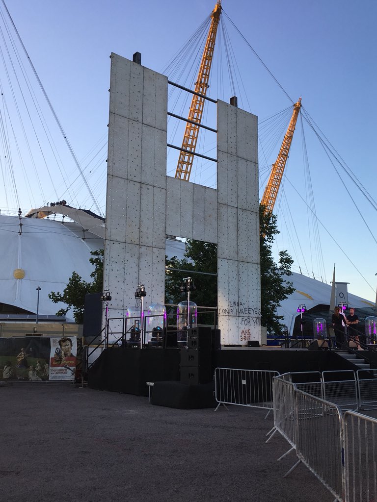 We might be a *teeeeny* bit biased but Lennox is an absolute STAR in <a href="/HollywoodHTour/">Heart of Hollywood Tour</a> and you all need to book your tickets to see him!! 🤩🤩🤪🤙🏻