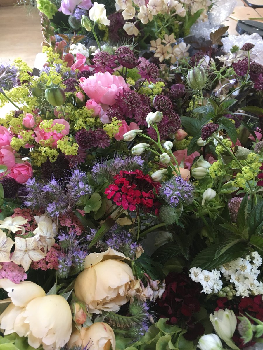 Party flowers ready to go - 3 #midsummer parties will have our flowers this weekend #britishflowers