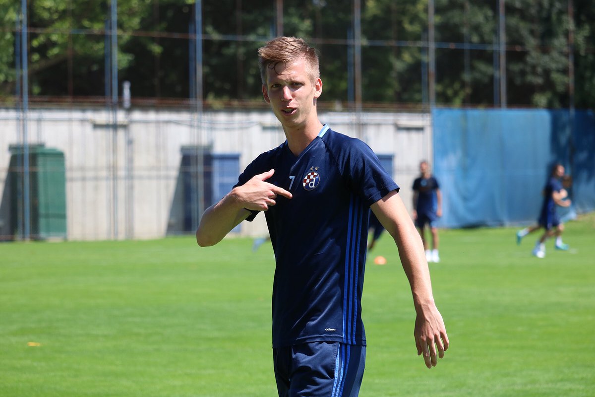 Dinamo protiv <a href="/FKRabotnicki/">FK Rabotnicki</a> od 18h na Hitrecu! Ulaz slobodan, s Maksimirske ceste, od 17h ⚽️💪🏻😎 Ajmooo! #DZG <a href="/DaniOlmo/">Dani Olmo</a> gnkdinamo.hr #zagreb