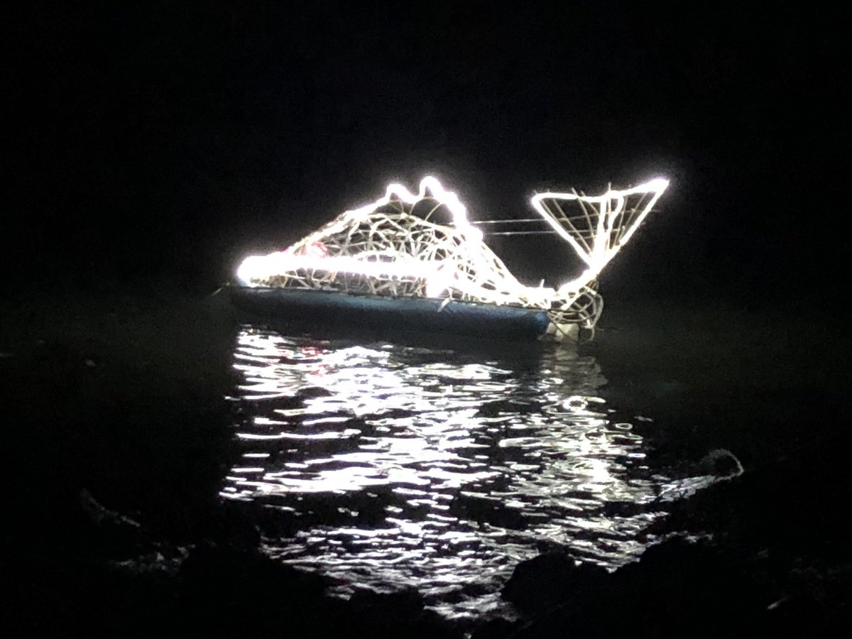 DeSouzaRN's tweet photo. Fabulous light show in our neck of the woods #tenbypoint #southgippsland #basscoast . Such a fabulous community. https://t.co/0S1JiOn8GR