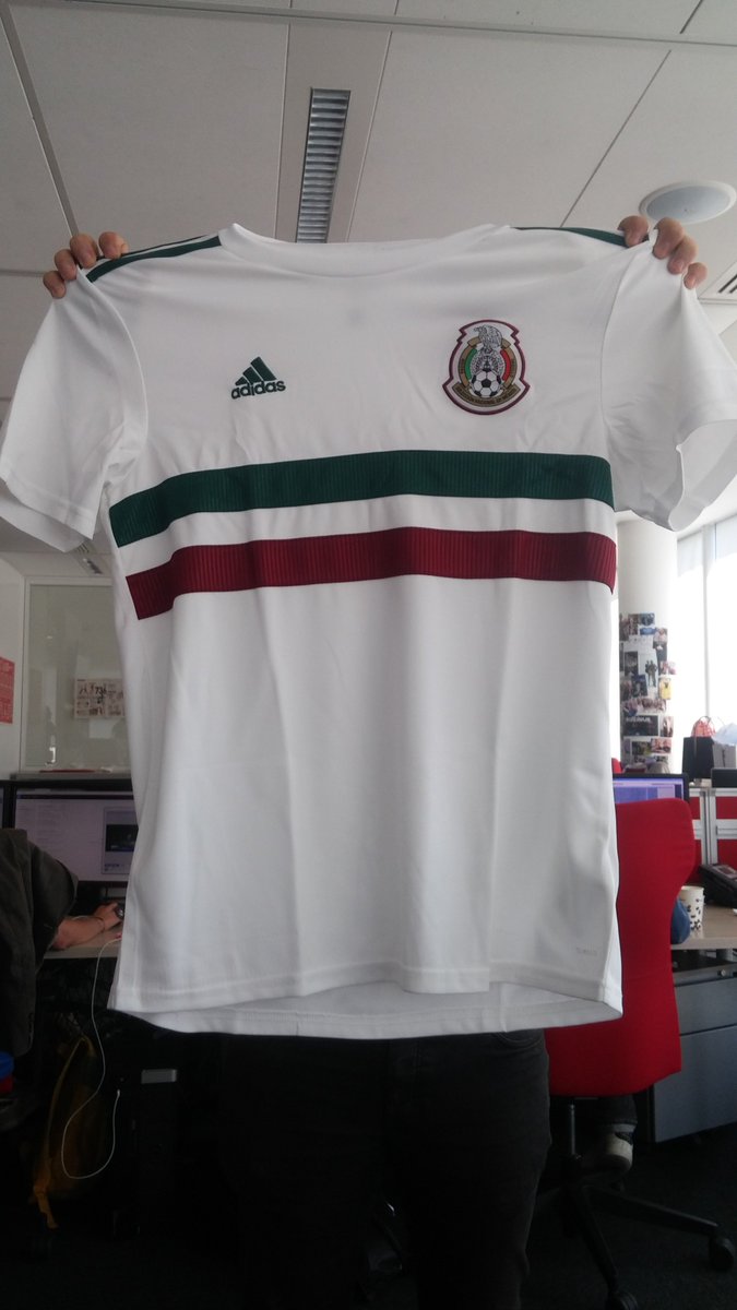 🚨🎁CADEAU DU JOUR🎁🚨

🇲🇽A l'occasion du match #KORMEX , le maillot du Mexique est à gagner ! 🇲🇽⚽️

Pour le gagner➡️RT+Follow <a href="/lequipedestelle/">la vraie equipe d’estelle</a> 

Bonne chance ! 🎉🤞🤞

<a href="/adidas/">adidas</a> #EDE <a href="/lachainelequipe/">la chaine L'Équipe</a> #WorldCup2018 #WorldCup #ElTri
