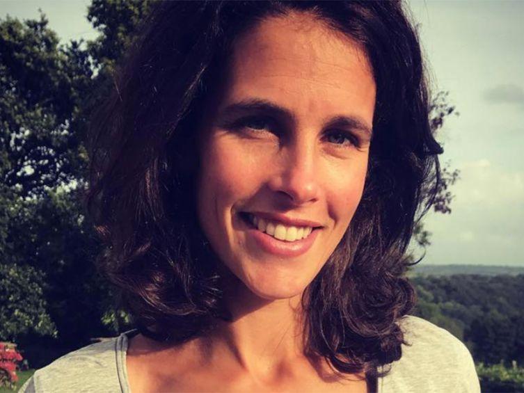 Voici on Twitter "PHOTO Clémence Castel (KohLanta) seins nus sur Instagram, elle enflamme la
