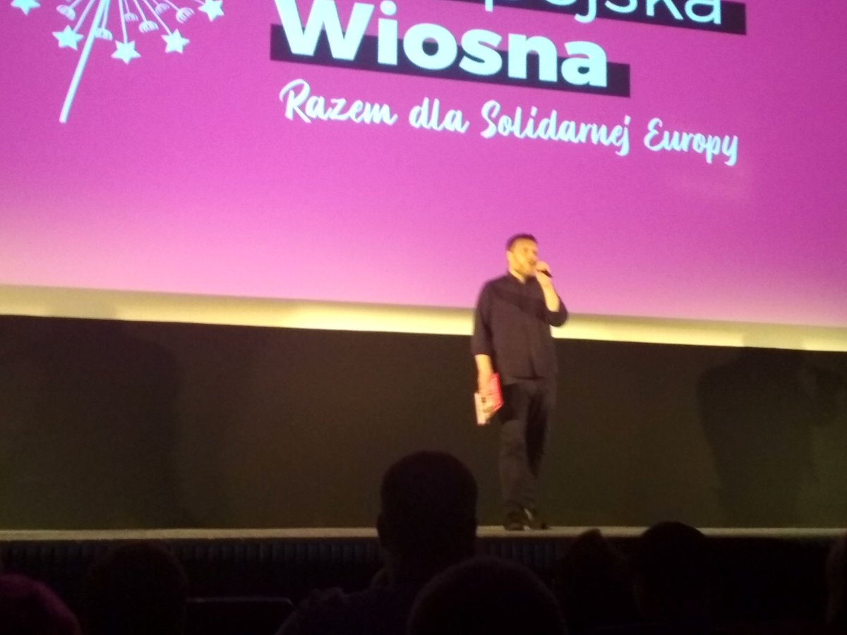 partiarazem's tweet image. Zlikwidujemy wszystkie raje podatkowe w granicach UE! Nie może być tak, że w imię interesu grupki najbogatszych, nie można zapewnić społeczeństwu dobrej opieki zdrowotnej i edukacji! @ZandbergRAZEM #teraz na #EuropejskaWiosna #EuropeanSpring