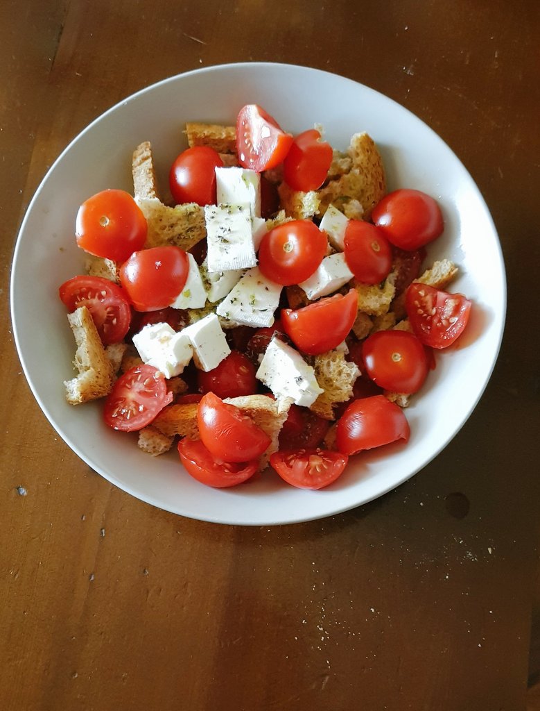 Premium Greek Salad taste. 
Ingredients:
#Feta cheese
#risks
@Lucia"s tomatoes by <a href="/AgritexEnergySA/">AGRITEX ENERGY</a> 
#thyme
#KLEA EVOO by <a href="/KleaPremium/">Klea Premium Goods</a>
