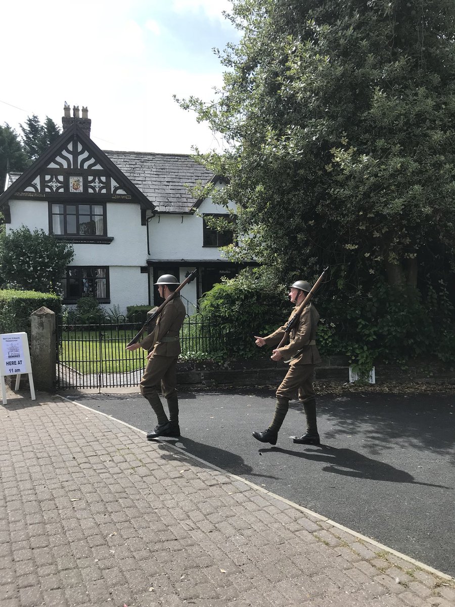 The sun is shining and #Tarporley is buzzing with activity including #FirstWorldWar Living Memories as part of @FestTarp come and join in!  @IWM_Centenary @bbcww1 @VisitCheshire @swan_tarporley @RisingSunCW6 @PisteWineBar @littletap_CW6