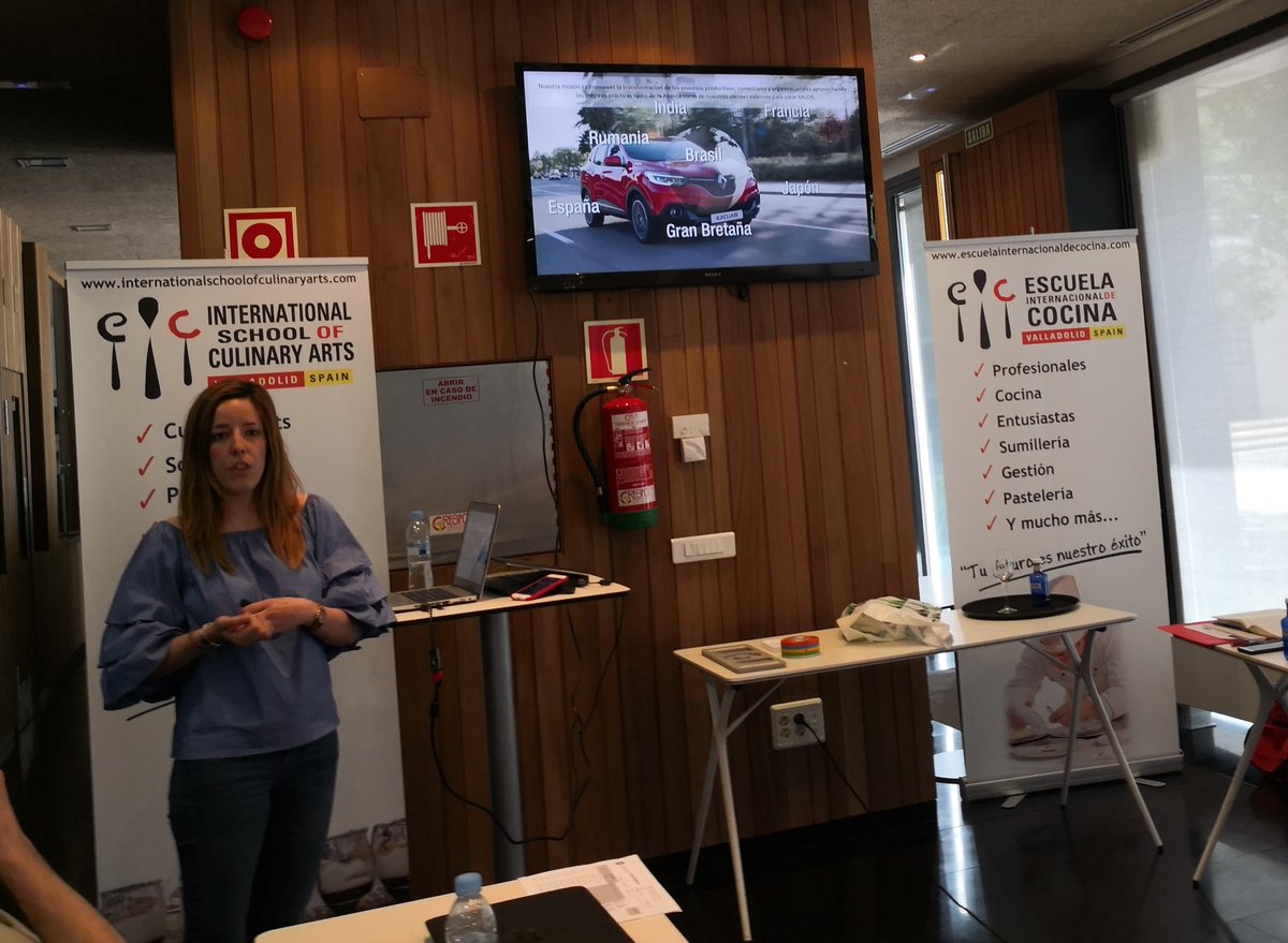 Desplegando la estrategia 4.0 para la alianza Renault-Nissan Co sulting <a href="/Laura_izga/">Laura Izquierdo G</a> #i40vall <a href="/fomIoT/">Fom | Industria 4.0</a> <a href="/FomAlumni/">FomAlumni</a>