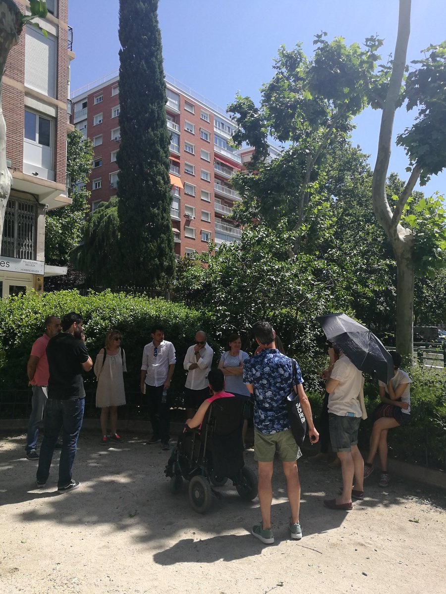 trazaconsultora's tweet photo. Esta mañana, a pesar del calor, hemos disfrutado y aprendido - mucho- en el Paseo de Jane organizado por @costa_fleming #paseosdejane #costafleming https://t.co/sejjB7gszh https://t.co/e6tjEu8Qag