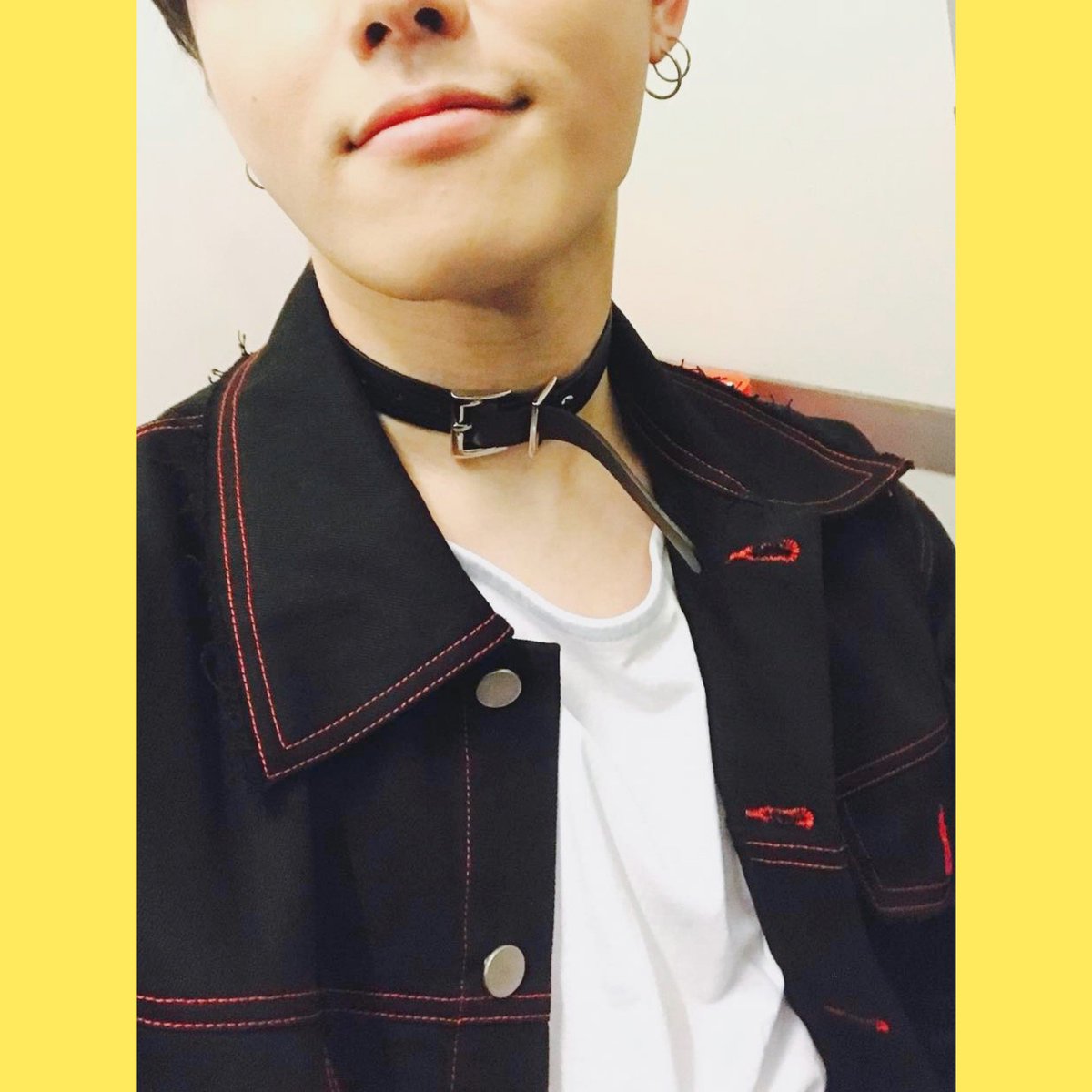 weakmoofmoof's tweet photo. { #BBCSelcaDay, #BlockBselcaday }

• Watch yo underwear - Make It Rain •

Happy BBC Selca Day ❤️ https://t.co/YkfJKxAoSB
