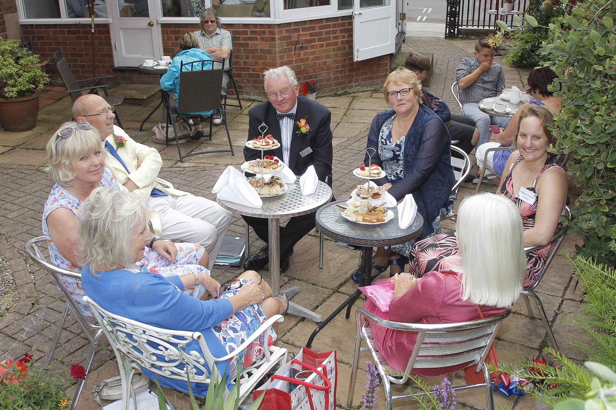 OrchardDining's tweet photo. Did you know we have a beer garden? Serving cocktails and drinks with complimentary nibbles outside in the sun! https://t.co/lxZLfKGRR7