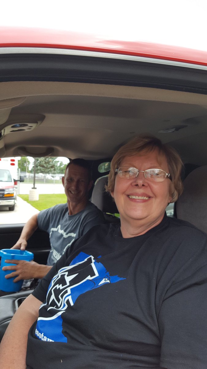 TGaalswyk's tweet photo. @MinnesotaWest our team @PipestoneMN at end of an awesome community celebration #onlyinpipestone #learnwithpurpose https://t.co/41zpcnh9Zk