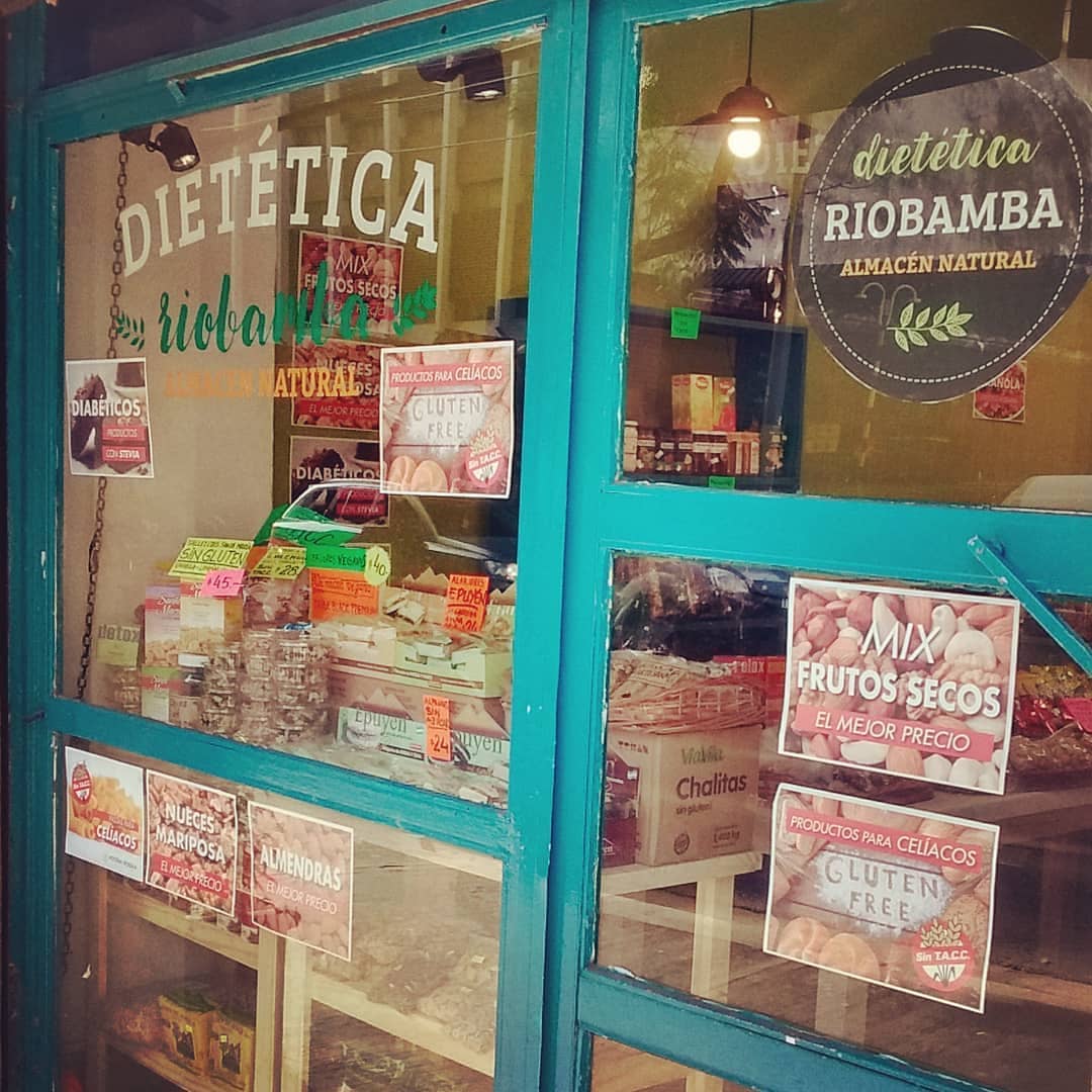 RiobambaNatural's tweet photo. En @RiobambaNatural encontrarás productos para celíacos, diabéticos, veganos y vegetarianos, productos light, mix de frutos secos, especias y delicias para que puedas comer cosas ricas sin descuidar tu salud.  Te esperamos en Riobamba 323, a pasitos de Corrientes y Callao. 💚 https://t.co/F89Vk4Ok0y