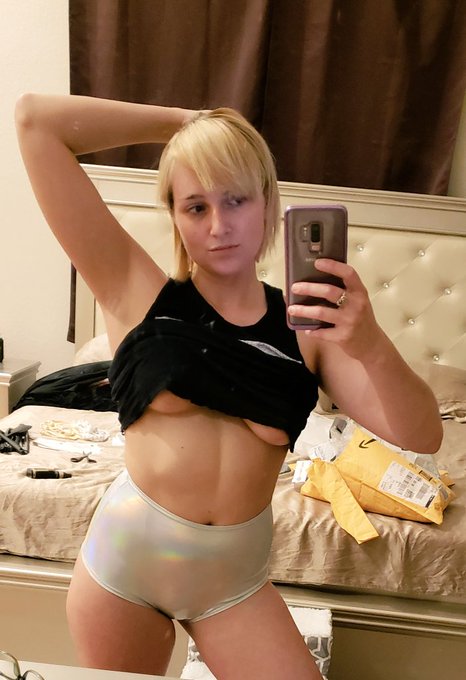 Love these booty shorts! Can't wait till the next festival! Thank you 😈 https://t.co/toJ4kK2zzd<a href="/tag/dogfartgotm"class="tags"><span>#dogfartgotm</span></a>