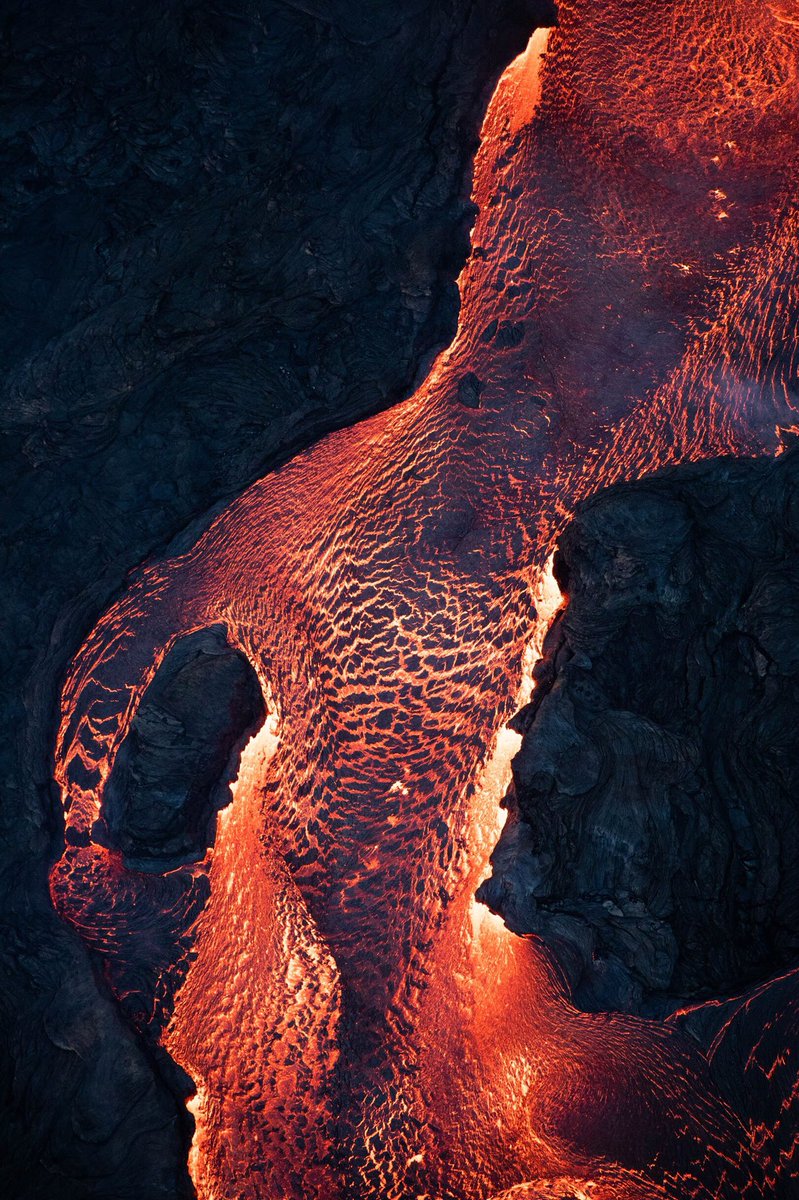 The lava channel from fissure 8 instagram.com/p/BkX8JLSnAhp/ #KilaueaEruption #Hawaii #KilaueaVolcano