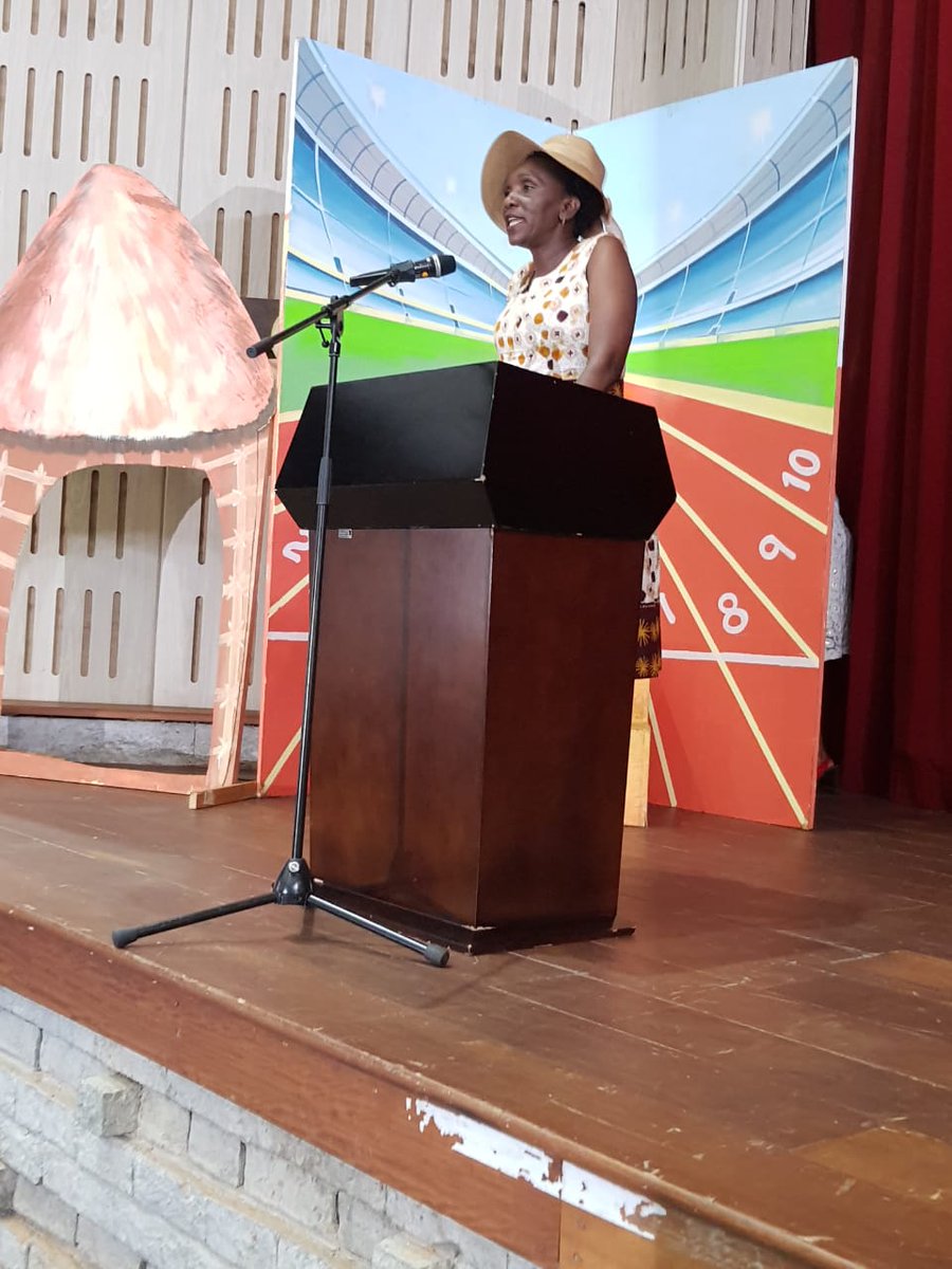 InfoKfcb's tweet photo. @NellyMuluka~we must recognize clean content that is in line with our national values and aspirations as a country.
#KFCB2018
Dr.@EzekielMutua @loreto_msongari @kasukubg @Khagali_M @KibetBenard_ https://t.co/v0KgeVjr04