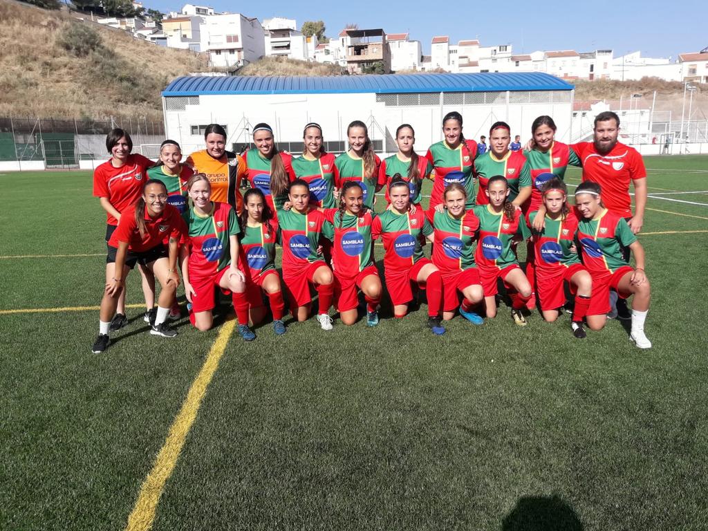 📌 Recuerda Domingo  24 de Junio
🔷 <a href="/sportinghuelva/">Sporting Club Huelva</a> 🆚 <a href="/UDPaviaoficial/">U.D Pavia</a> ⌚ 10 h. (3er. y 4o. puesto)
🔷 <a href="/RealBetisFem/">Real Betis Féminas</a> 🆚 <a href="/MalagaCFemenino/">Málaga CF Femenino</a> ⌚ 12 h. (Final) en <a href="/CuevasSanMarcos/">Cuevas de San Marcos</a> #AndaluzClubesCadeteFutFem