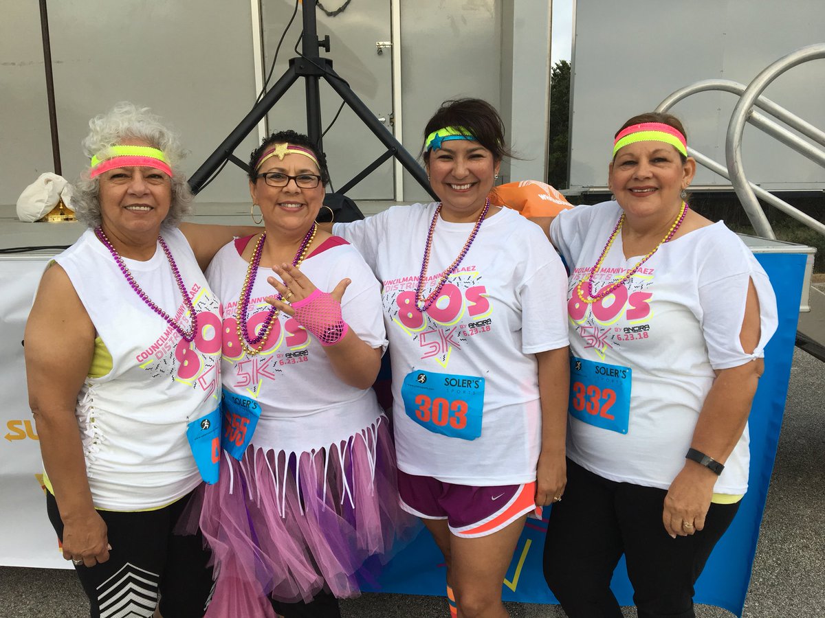 FitFamilySA's tweet image. #fitfamilysa #district8_80s5K #movetowin #sanantoniosports #bcbstx